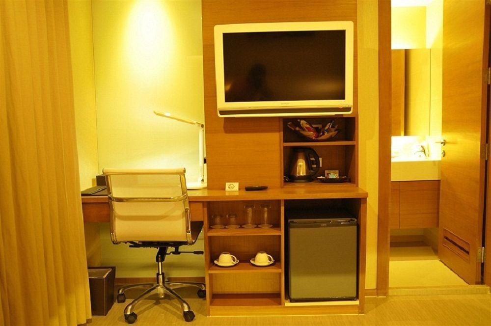 The Moonite Boutique Hotel Бангкок Экстерьер фото