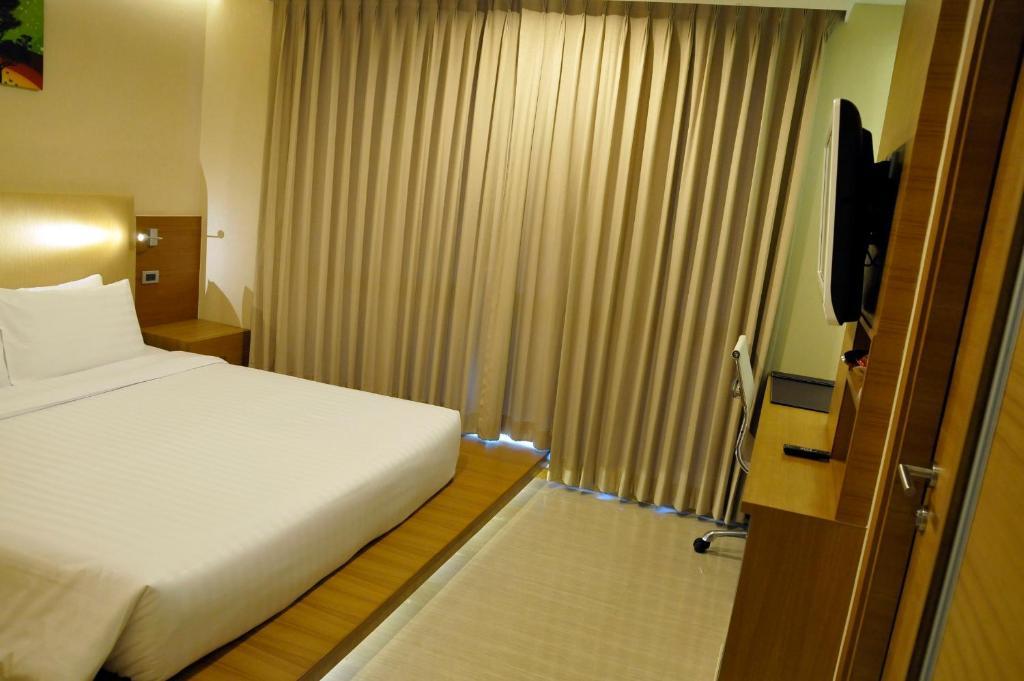 The Moonite Boutique Hotel Бангкок Номер фото