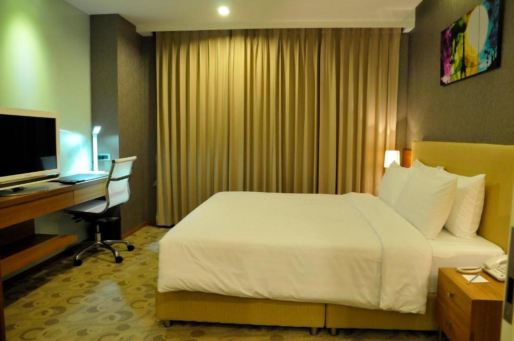 The Moonite Boutique Hotel Бангкок Экстерьер фото