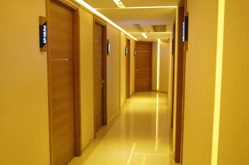 The Moonite Boutique Hotel Бангкок Экстерьер фото