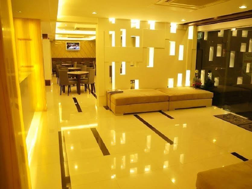 The Moonite Boutique Hotel Бангкок Экстерьер фото
