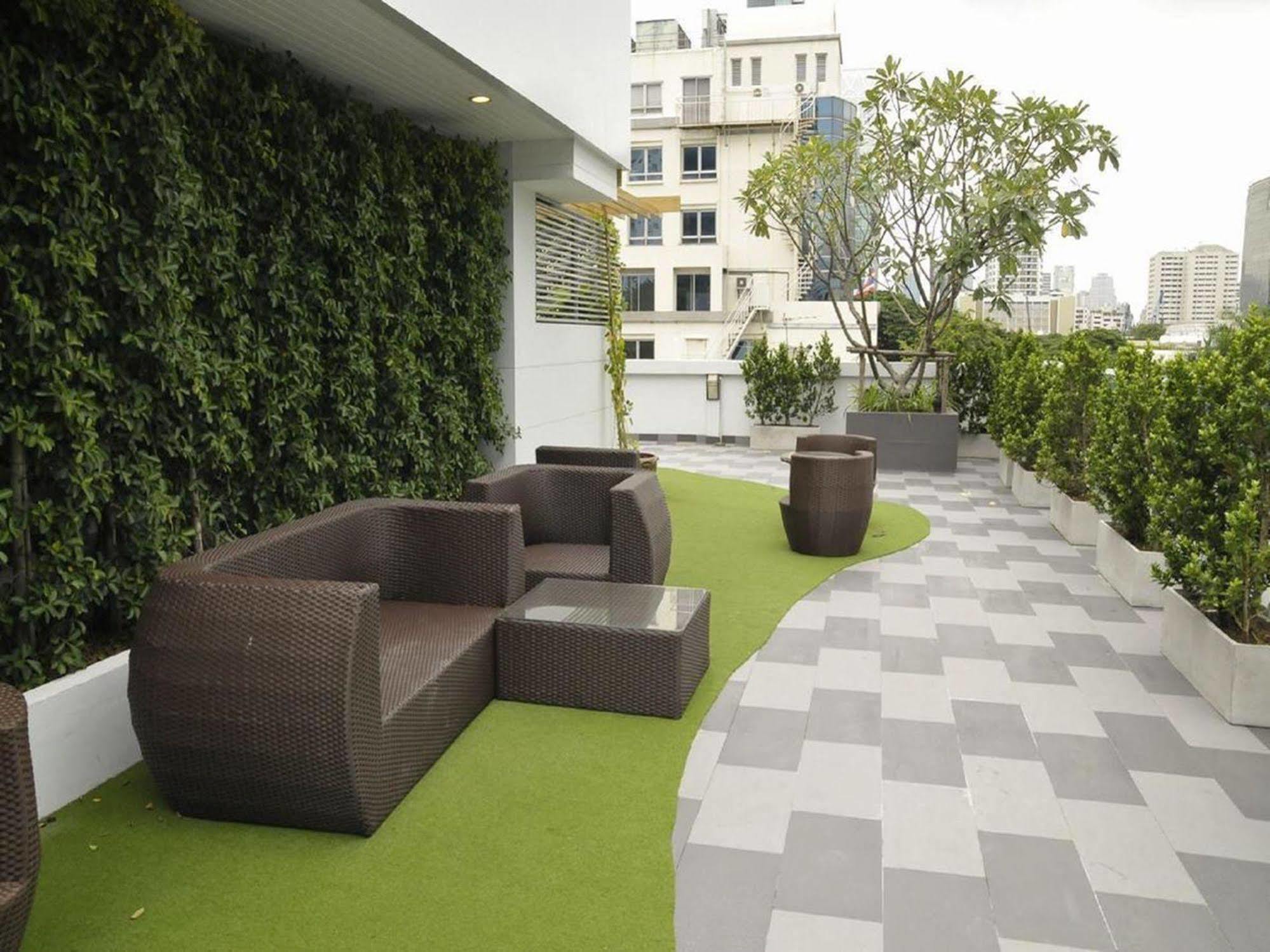 The Moonite Boutique Hotel Бангкок Экстерьер фото